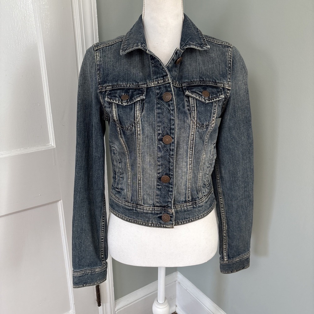American Eagle‎ Women's Denim Jean Jacket Small Distressed Cropped Casual
